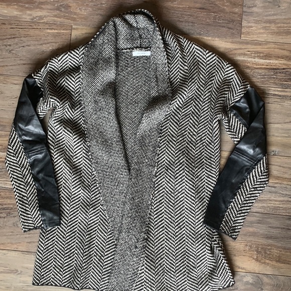 Ricki's Jackets & Blazers - *Host Pick* Ricki’s Women’s Cardigan/Jacket